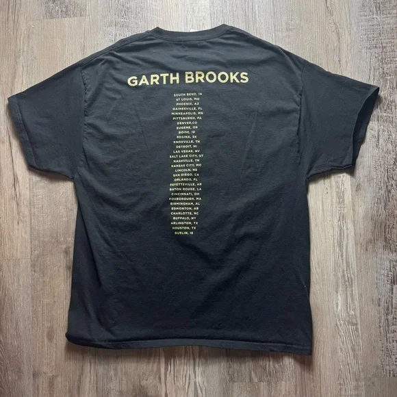 Garth Brooks Stadium Tour Black T-Shirt Hanes men’s XL double sided prints - Picture 3 of 5